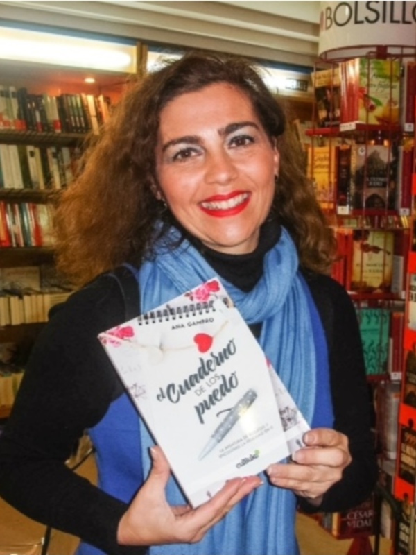Ana Gamero presenta su libro El cuaderno de los puedo en Jerez