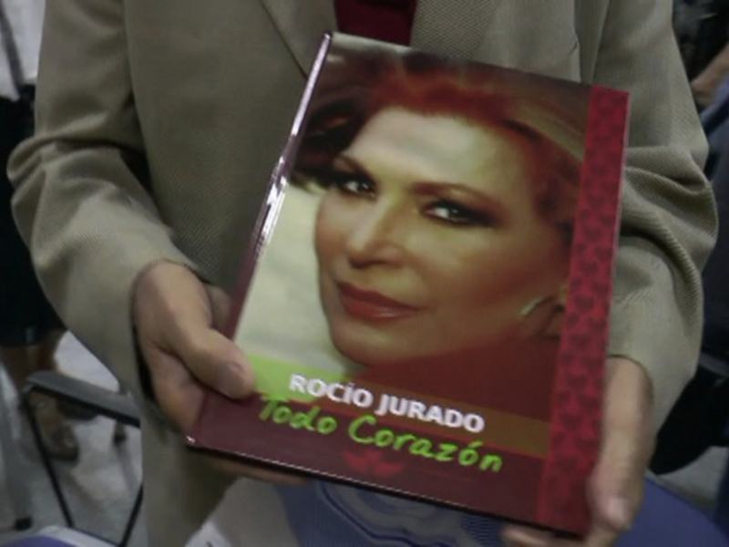 Sebastián Tirado presenta su libro “Rocío Jurado, todo corazón”