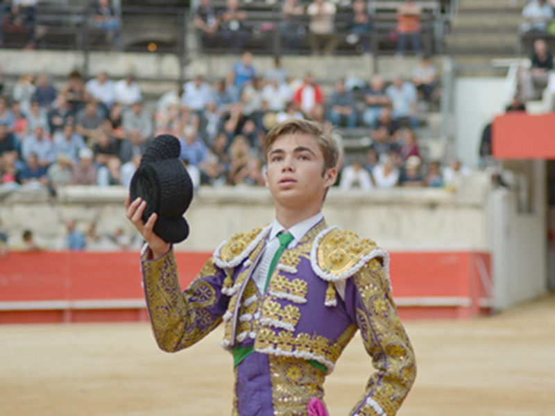 Manolo Vanegas triunfa en la primera de Nîmes
