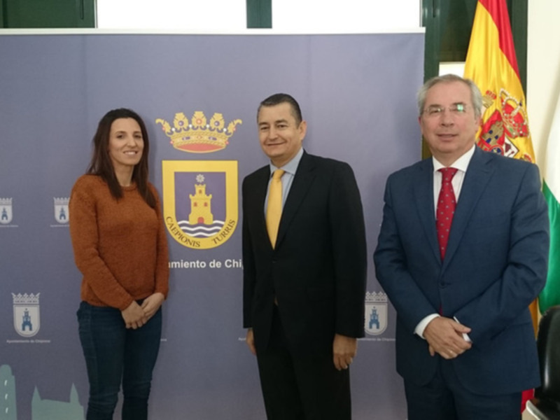 Antonio Sanz comunica a Isabel Jurado que Chipiona podrá acogerse al nuevo Fondo de ordenación del Gobierno de España
