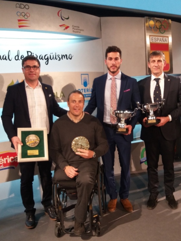 La XXXIV Gala Nacional de piragüismo distingue al Club Náutico Sevilla
