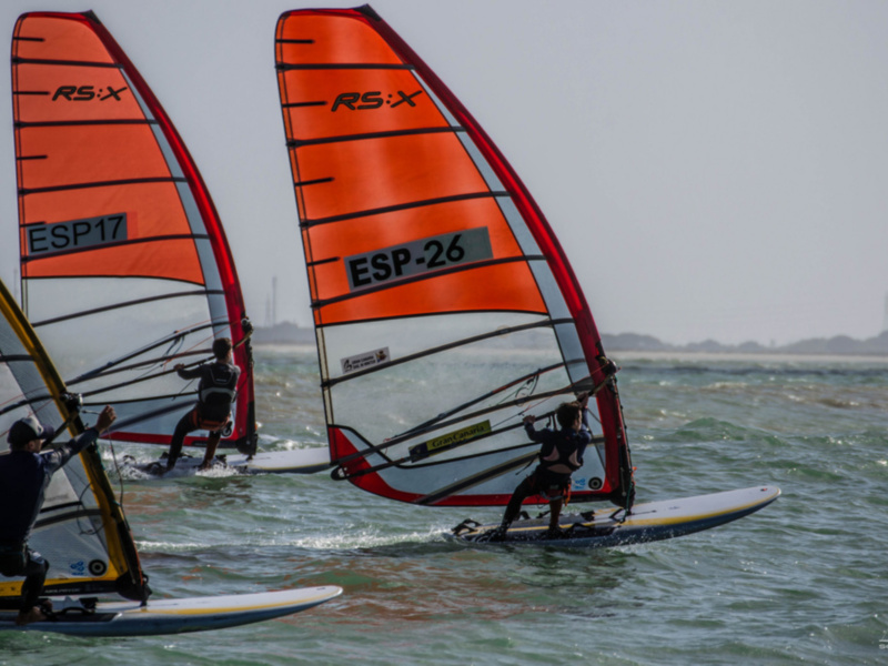 La flota sevillana de windsurfing, de concentración