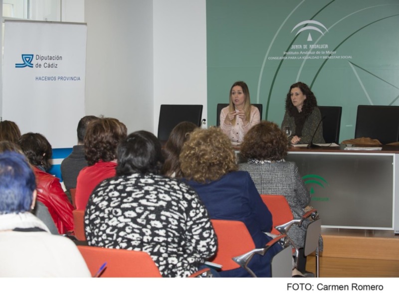 Isabel Jurado participa en una reunión de Diputación, Junta y ayuntamientos para coordinar el 8 de marzo