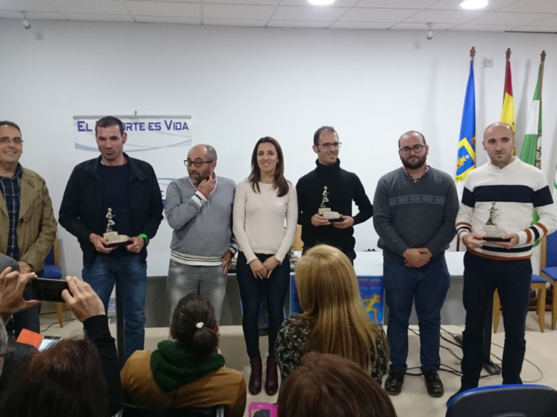 Entregados por primera vez los premios del Circuito de carreras de Chipiona en las nuevas instalaciones que ya utilizan los clubes deportivos