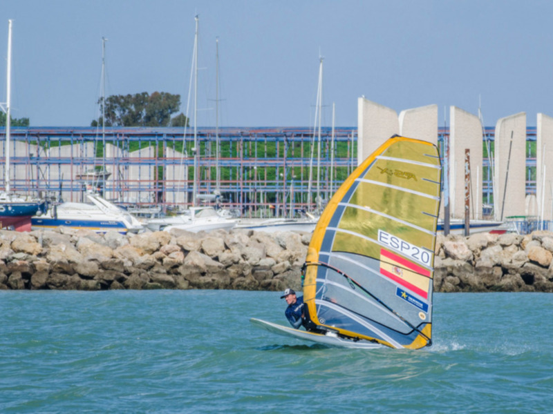 La Armada hispalense de tablas y Láser, en la Semana Olímpica de Valencia