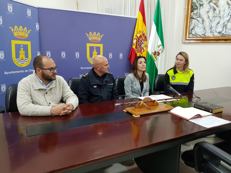 Una nueva agente de policía local se incorpora a la plantilla de Chipiona en comisión de servicio.