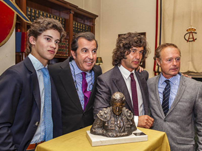 Morante recoge el Memorial Manolo Vázquez del Real Club de Andalucía 'El Aero'