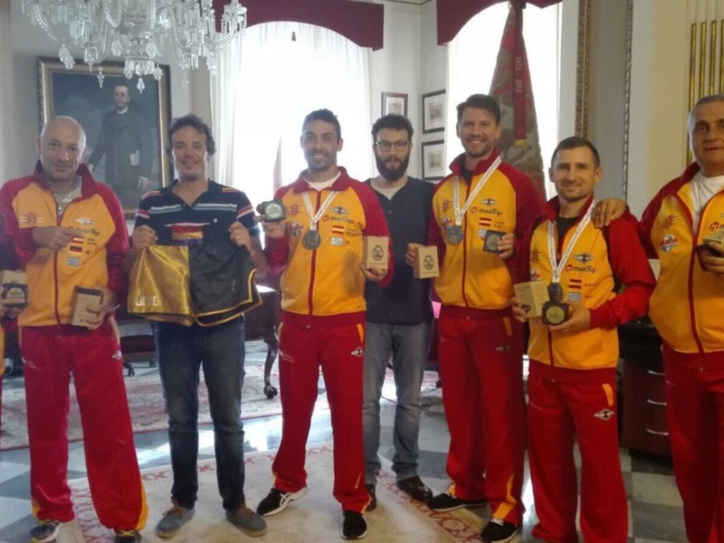 Los gaditanos premiados en el mundial de Kick Boxing, recibidos en el Ayuntamiento