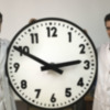 El reloj de la Estación de Cádiz de Sevilla vuelve a funcionar tras 25 años parado