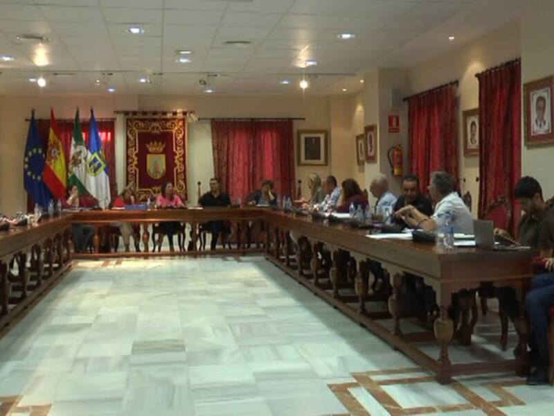 El Pleno del Ayuntamiento de Chipiona aprueba el Plan Económico Financiero para la estabilidad presupuestaria del Plan Invierte 2017