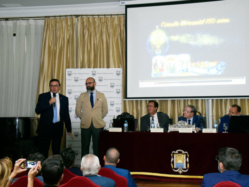 Nuevas carrozas de Instituciones como el Círculo Mercantil y Caixa Fórum en la cabalgata de Reyes Magos.