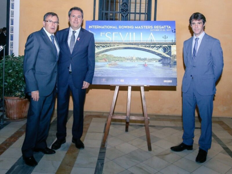 Los Reales Alcázares dan la bienvenida a la Sevilla International Rowing Masters Regatta