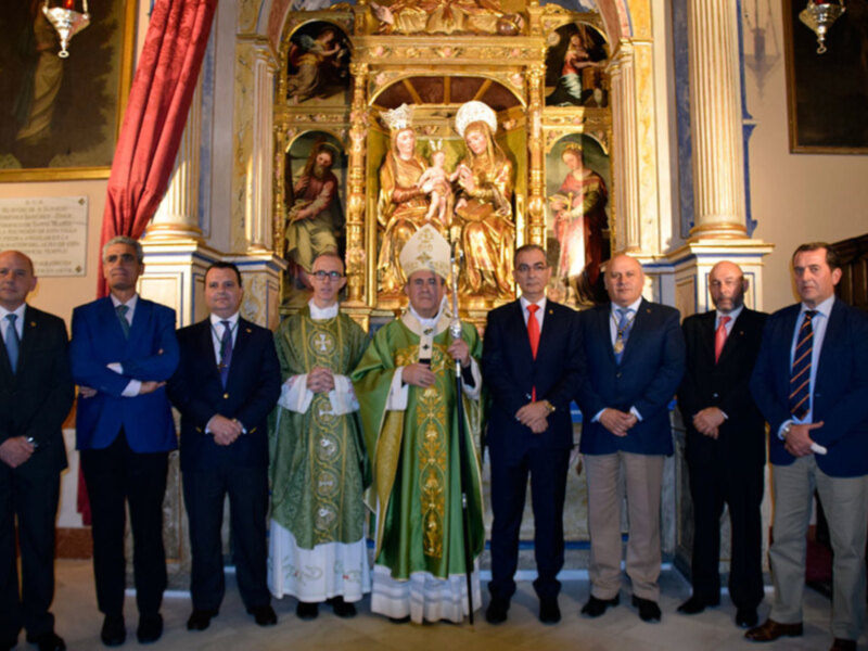 Inauguración y bendición de un retablo del XVI en la parroquia de Alcalá del Río.