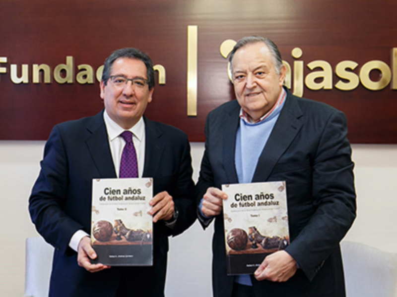 La Fundación Cajasol editará junto a la Real Federación Andaluza de Fútbol el libro “Cien años de Fútbol Andaluz”