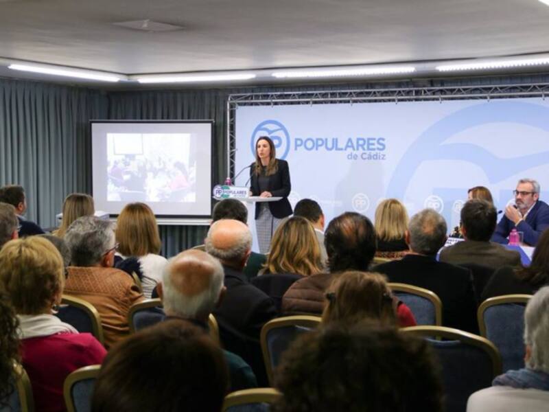 Isabel Jurado elegida presidenta del Partido Popular de Chipiona en el congreso local