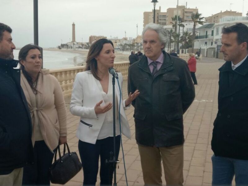El Subdelegado del Gobierno visita Chipiona para evaluar los daños del pasado temporal y plantear las primeras actuaciones