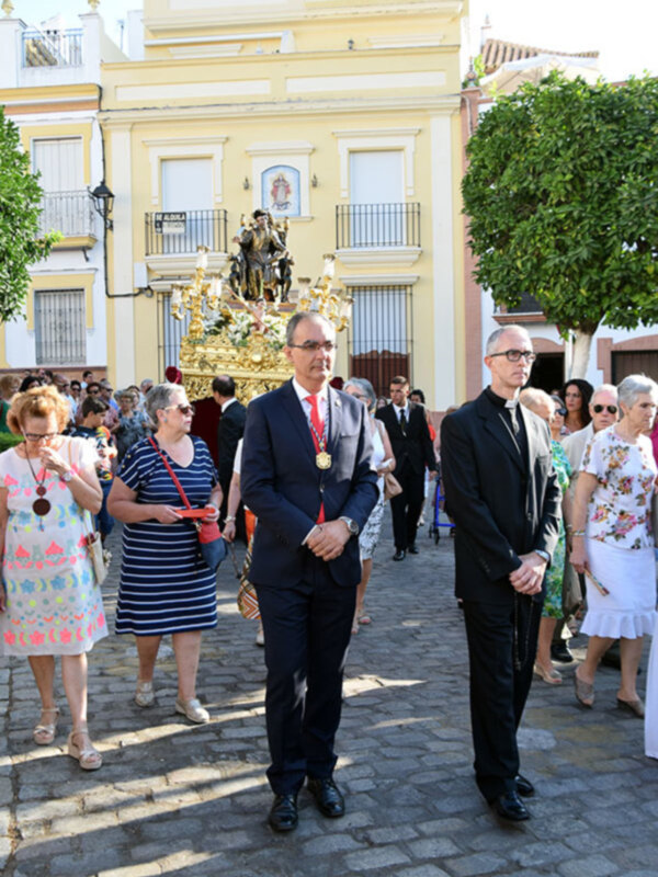 Traslado en acto penitencial San Gregorio de Osset, hasta la parroquia de la Villa de Alcalá del Río.