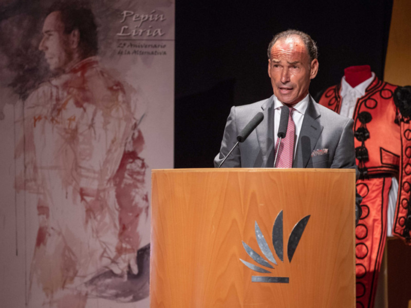 "Mis hijas son hijas del toreo", sentidas palabras de Pepín Liria en su brillante pregón de la Feria de Murcia