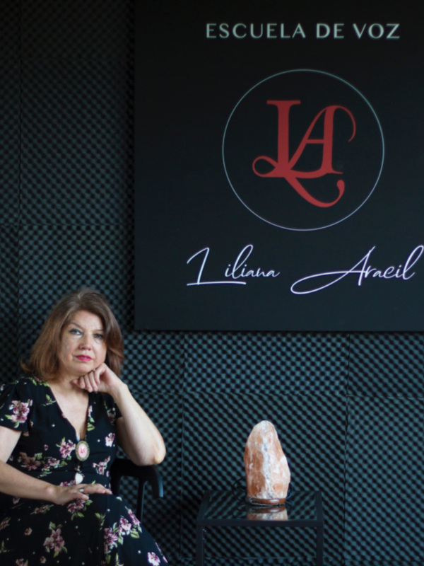 Liliana Aracil abre la Escuela de Voz en Sevilla