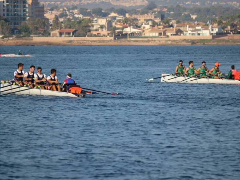Andalucía domina el Campeonato de España de remo de mar