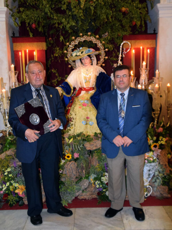 El Sevillano Gabriel Solís exalto a la Divina Pastora de Chiclana en su quinta edición.