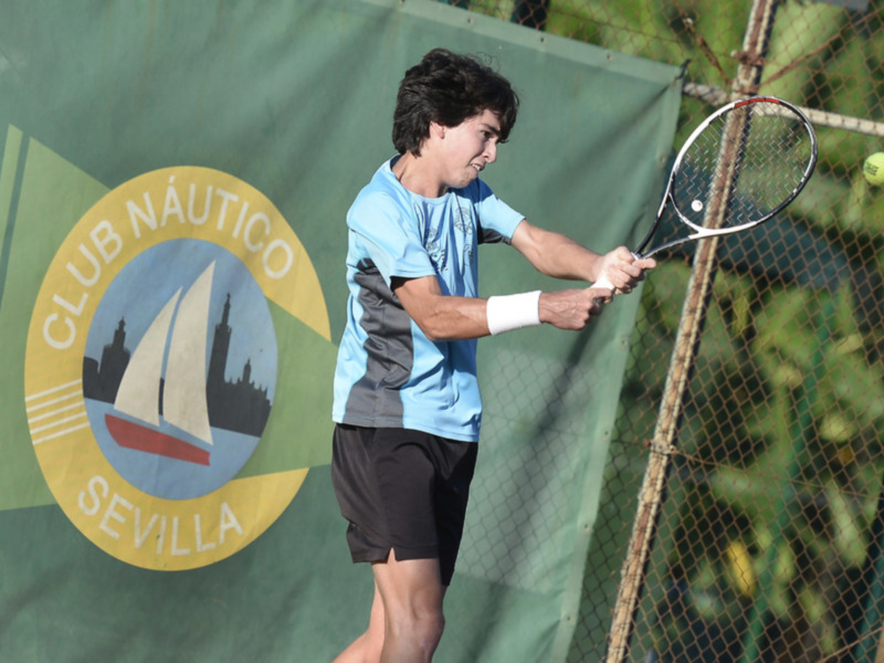 Primera ronda del Open internacional de tenis de Sevilla Memorial Ricardo Villena