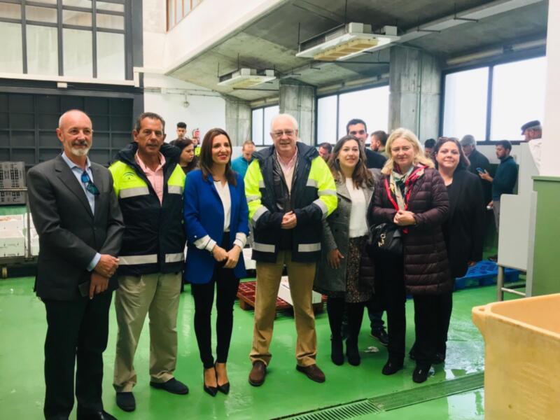 El viceconsejero de Fomento visita las instalaciones deportivas y pesqueras de Chipiona