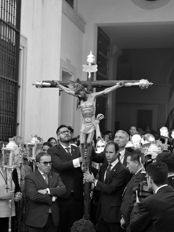 Las Imágenes Sagradas de la Hermandad de la Vera-cruz fueron trasladadas  a su capilla.