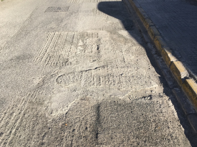 Izquierda Unida solicita que se mejore la recogida de aguas pluviales en calle Plutón antes de su reasfaltado