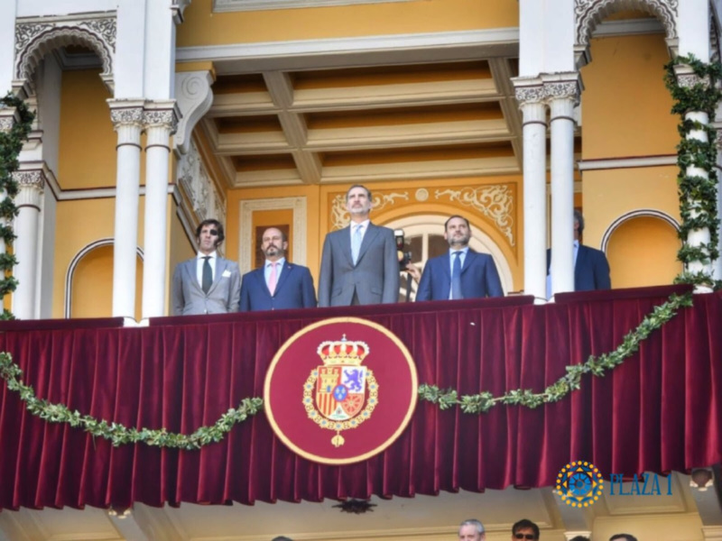 Ventura corta una oreja y El Juli y Urdiales pierden premio con los aceros en la Corrida de la Beneficencia