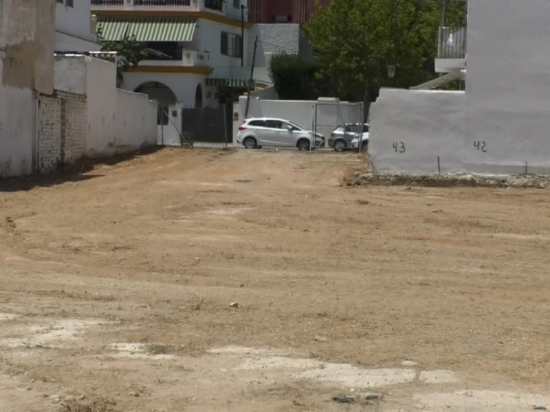 Acitur anuncia que el viernes abrirá el aparcamiento público en la avenida de Regla para favorecer la actividad comercial en el centro
