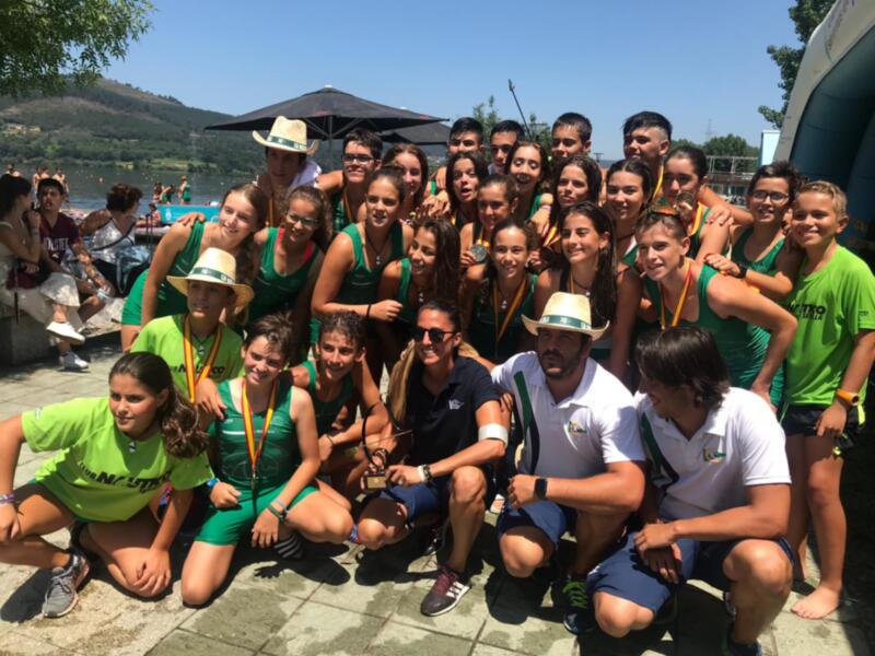 El Club Náutico Sevilla, campeón de España de remo olímpico alevín, infantil y veterano