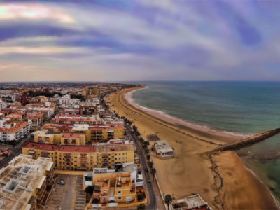 Chipiona renueva su condición de Municipio Turístico tras adaptarse al nuevo decreto