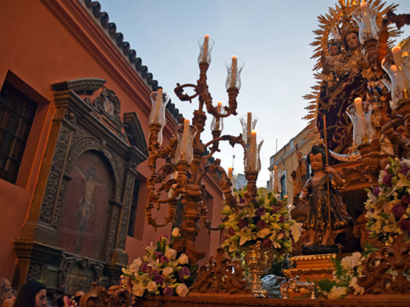 Más de catorce años han pasado para volver a verla salida del Rosario en su templo canónico.