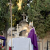 Misa en el cementerio de San Fernando de Sevilla con motivo del día de los fieles Difuntos.