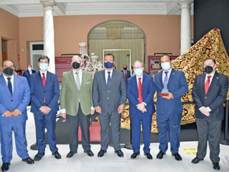 La Hermandad de Los Panaderos inauguró una exposición por el X Aniversario de la coronación canónica de María Santísima de Regla