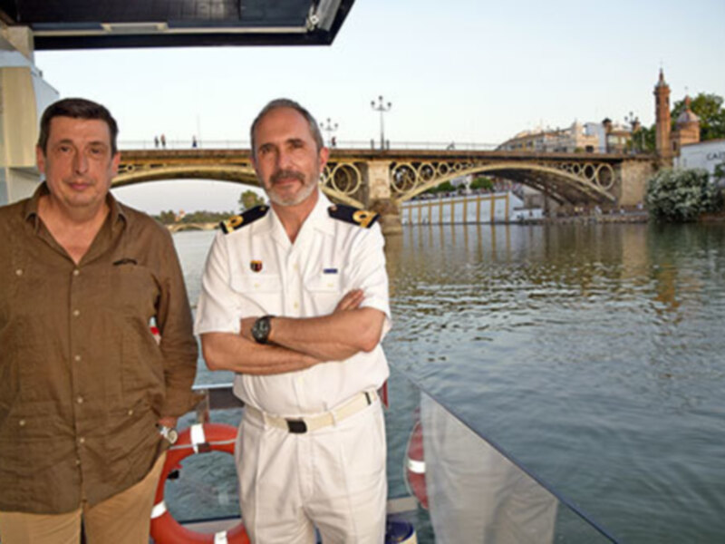 Paseo fluvial por el río Guadalquivir en el mes de julio por antonomasia de la Virgen del Carmen