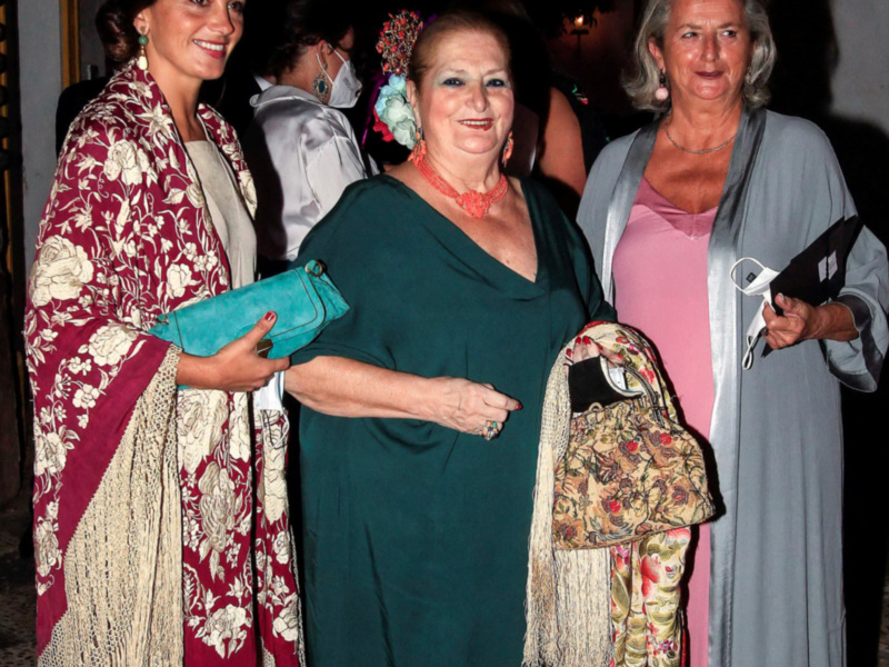 Anselma recibe premio Escaparate