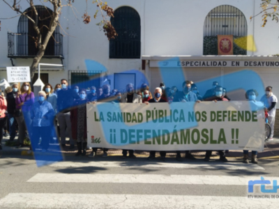 Concentración en Chipiona por la mejora del sistema de ambulatorios y en defensa de la sanidad pública