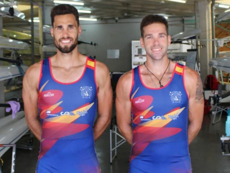 Quinteto sevillano en la Copa del Mundo de remo de Belgrado
