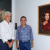 El pintor Antonio Montiel visita el museo de Rocío Jurado de la mano del alcalde de Chipiona 