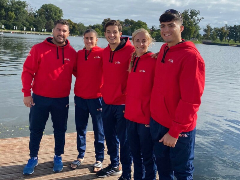 Quinteto del Náutico Sevilla en el Campeonato del Mundo universitario de piragüismo