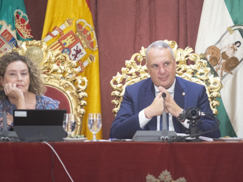 El Pleno de Diputación pide por unanimidad recuperar las conexiones ferroviarias de la Costa Noroeste