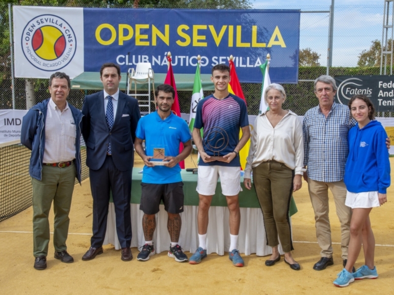 El Open Sevilla de tenis Memorial Ricardo Villena repite vencedor