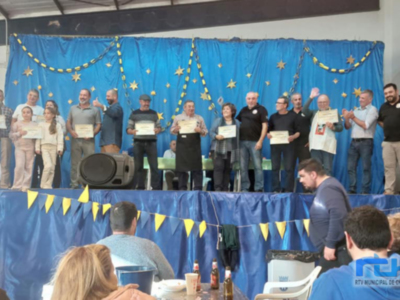 17 inscritos en la tercera edición del concurso de ajo de la Hermandad del Cautivo que la entidad califica de rotundo éxito 