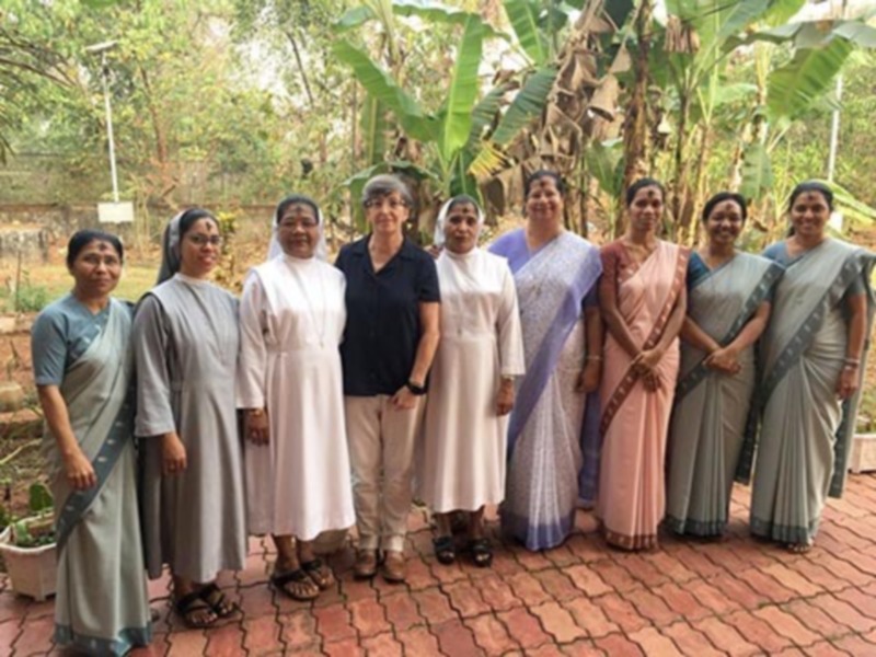 Las Hermanas de la Caridad de Santa presentes en los cinco continentes.