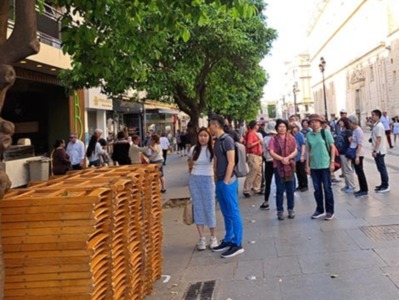 Vuelve el turismo asiático a Sevilla.