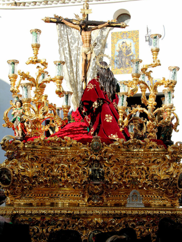Esplendor del Jueves Santo de Alcalá del Río de la provincia de Sevilla