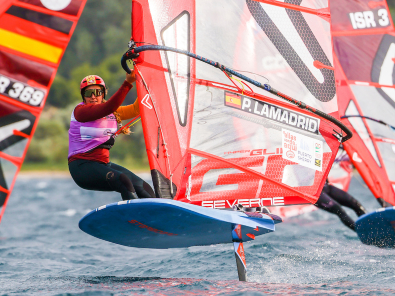 Pilar Lamadrid se consolida en el número 2 del ránking mundial de la clase iQFoil