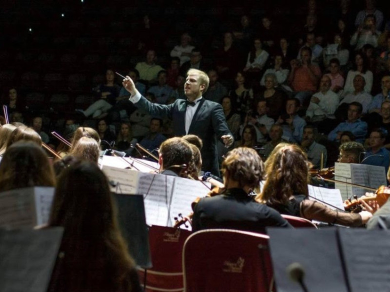 "Despierta Andalucía" entrevista al director de orquesta Claudio Gómez-Calado